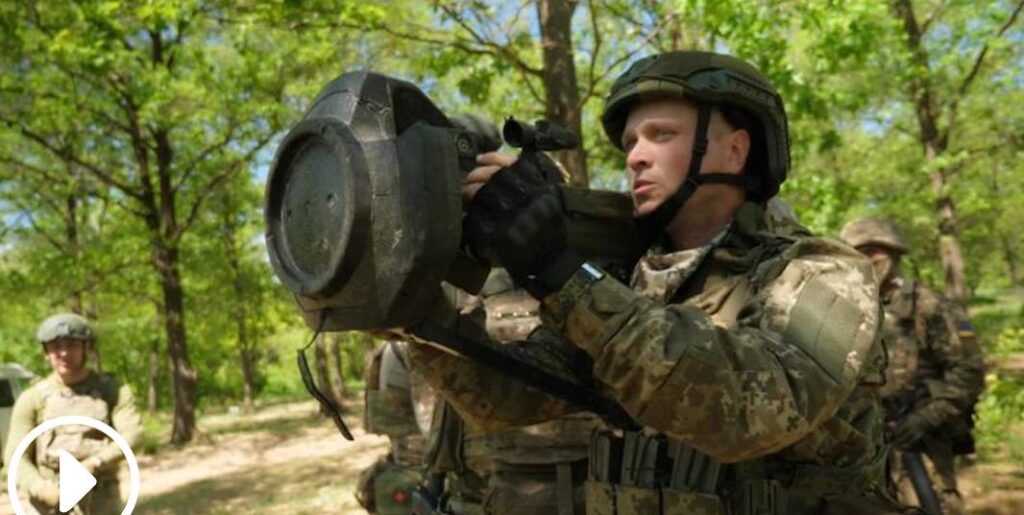 Росія випускає снаряди втричі швидше і в четверо дешевше за союзників України