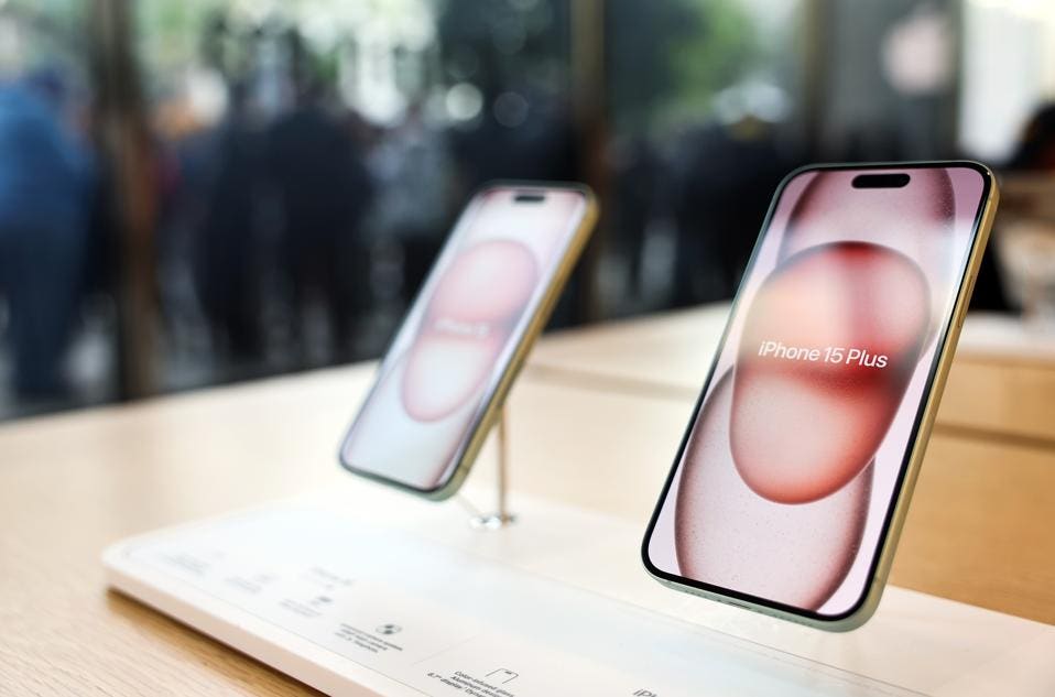 Apple iPhone 15 - чим відрізнятиметься iPhone 16?